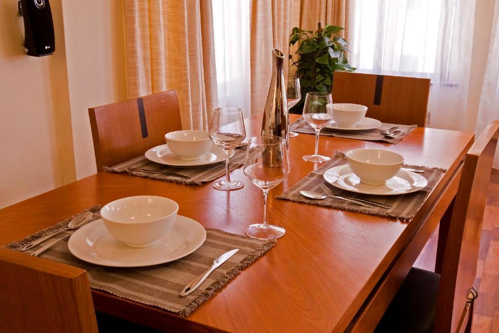 Gemsuites Serviced Apartments State House Nairobi Quarto foto
